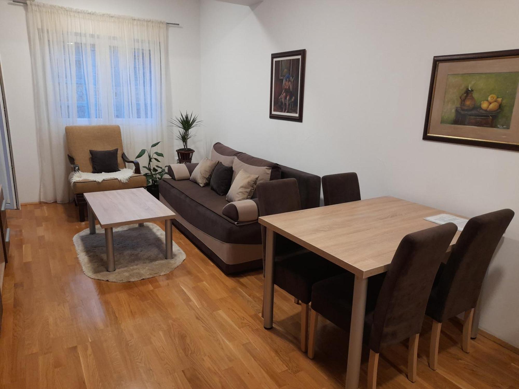 Ogi Apartman Apartment Podgorica Exterior photo